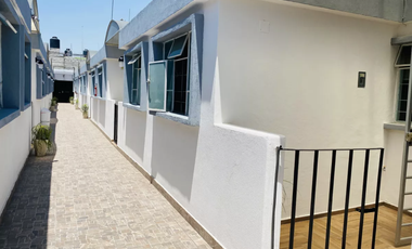 Habitación amueblada con servicios incluidos en planta baja