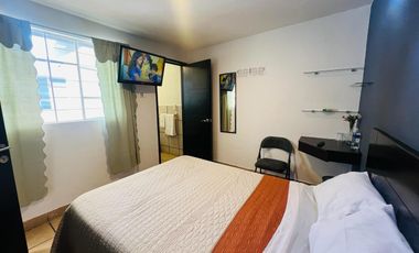 Habitación amueblada con servicios incluidos en planta baja