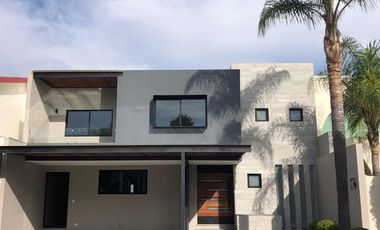 CASA EN RENTA CLUSTER 999 LOMAS DE ANGELOPOLIS 1