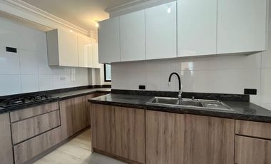 Departamento central en venta en Loja