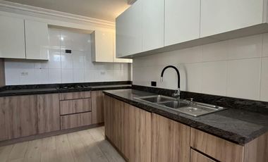 Departamento central en venta en Loja