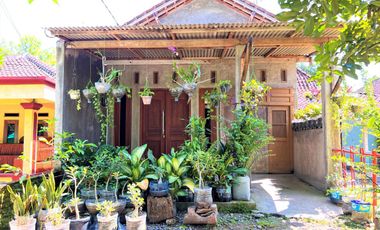 Rumah Strategis Tepi Jl Raya Batujamus – Jambangan