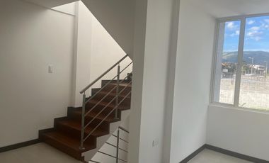 VENTA DE CASAS POR ESTRENAR 3 DORMITORIOS SECTOR VALLE DE LOS CHILLOS