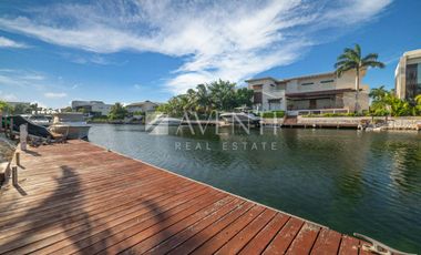 Casa amueblada en venta, Los Canales Residencia, Cancún Quintana Roo.
