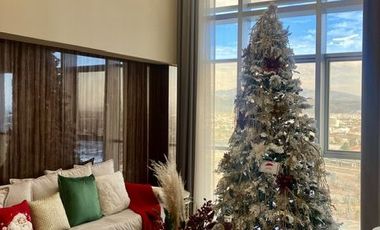 Vía Dorada: Penthouse de Lujo amueblado con Vistas Inigualables