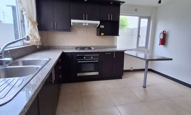 RENTA CASA EN CONJUNTO SECTOR VALLE DE LOS CHILLOS