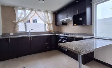 RENTA CASA EN CONJUNTO SECTOR VALLE DE LOS CHILLOS