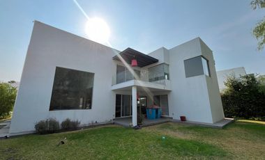 RENTA ENFRENTE DEL BOSQUE DE BALVANERA GOLF POLO & COUNTRY CLUB QUERÉTARO