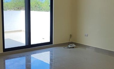 VENTA RESIDENCIA🏠 EN PRIVADA PORTO ALEGRE DE 4 RECAMARAS🛏️, AL NORTE DE MERIDA, YUCATAN