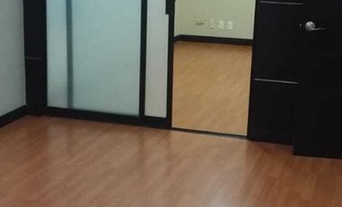 OFICINA EN RENTA EN EDIFICIO DE LA AV GOMEZ MORIN