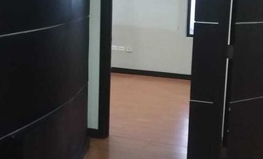 OFICINA EN RENTA EN EDIFICIO DE LA AV GOMEZ MORIN