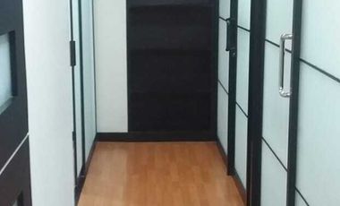 OFICINA EN RENTA EN EDIFICIO DE LA AV GOMEZ MORIN