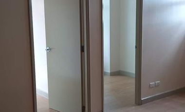 2bedroom condo in manila peninsula agdren near sm manila santa ana manila