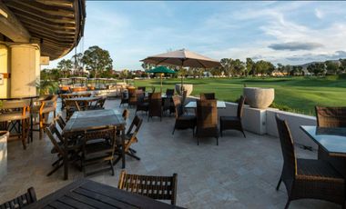 Casa en residencial con campo de golf, casa club con alberca y jacuzzi, venta Zirandaro, San Miguel de Allende.