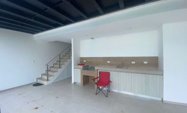 Departamento Triplex en Venta en Salinas