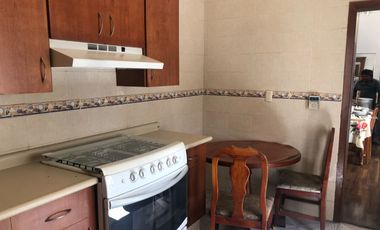 VENTA DE DOS LOCALES CON CASA EN ZONA CENTRO