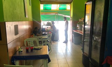 VENTA DE DOS LOCALES CON CASA EN ZONA CENTRO