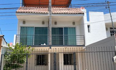 Casa en Venta en Colonia Independencia Puerto Vallarta excelente Zona.