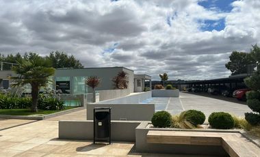 Vendemos cómodo departamento en Condominio Paranoá home & resort en sector Los Pablos