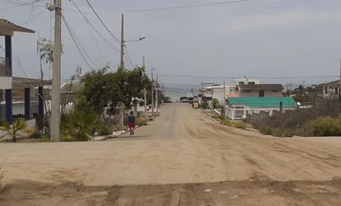 @Vende Terreno Esquinero Con Vista Al Mar Ballenita Santa Elena Ecuador**
