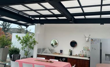 ESPECTACULAR !! TOWNHOUSE/ TRIPLEX