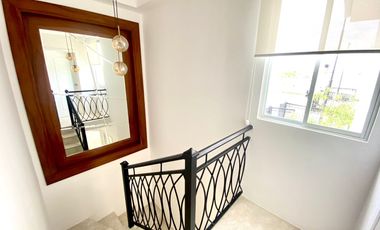 Venta de casa cuatro dormtorios  en manantial etapa de casaLaguna- Vial 1
