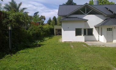 VENDO CHALET EN  EL GROSELLAR -MAR DEL PLATA