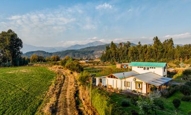 Se vende casa con frutales en La Montaña de Teno, Curicó