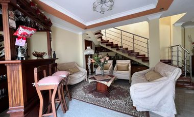 Casa rentera en venta en Loja