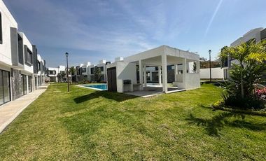 Venta de Casa con Alberca Emiliano Zapata Morelos