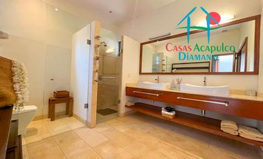 Hermosa casa con alberca y jardín privados