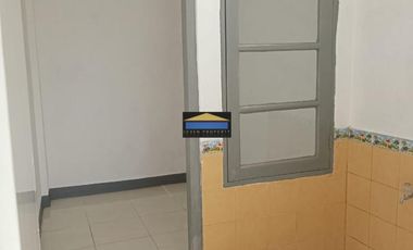 Rumah Bagus Semi Furnished Harga Nego di Legenda Wisata P3.149/23