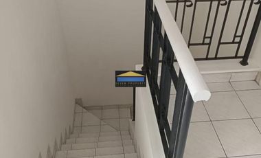 Rumah Bagus Semi Furnished Harga Nego di Legenda Wisata P3.149/23