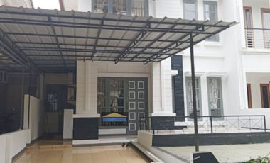 Rumah Bagus Semi Furnished Harga Nego di Legenda Wisata P3.149/23