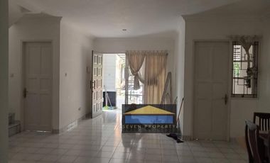 Rumah Bagus Semi Furnished Harga Nego di Legenda Wisata P3.149/23