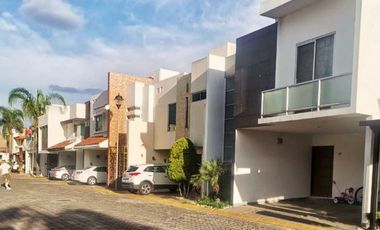 CASA EN F Borja, Fuentes del Molino Sección Arboledas, San Juan Cuautlancingo, Puebla, México, CASA EN REMATE -YJJ
