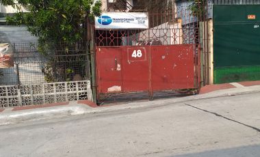HOUSE AND LOT FOR LEASE IN BARANGAY PINYAHAN QUEZON CITY