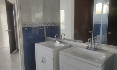 CASA EN RENTA EN LOMAS DE SAN MATEO
