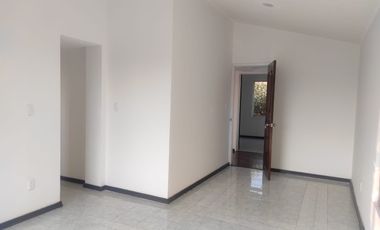 CASA EN RENTA EN LOMAS DE SAN MATEO