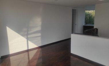 CASA EN RENTA EN LOMAS DE SAN MATEO