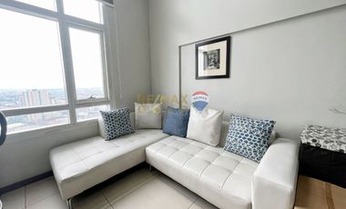 For Sale: Fully Furnished 1 Bedroom Loft in The Columns Makati City