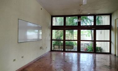 Edificio en Venta  de 1,435 M2 en Chuburna Hidalgo, Mérida Yucatán. ubicacion de privilegio