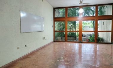 Edificio en Venta  de 1,435 M2 en Chuburna Hidalgo, Mérida Yucatán. ubicacion de privilegio