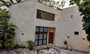 Edificio en Venta  de 1,435 M2 en Chuburna Hidalgo, Mérida Yucatán. ubicacion de privilegio