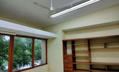 Edificio en Venta  de 1,435 M2 en Chuburna Hidalgo, Mérida Yucatán. ubicacion de privilegio