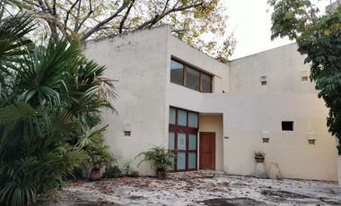 Edificio en Venta  de 1,435 M2 en Chuburna Hidalgo, Mérida Yucatán. ubicacion de privilegio