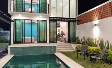 Casa VILLA DEL SOL en venta con jardín y alberca climatizada con excelente clima en Tonatico EDOMEX