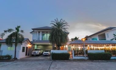 Beautiful Pool Villa for Sale in Beachfront Sea Breeze Pattaya