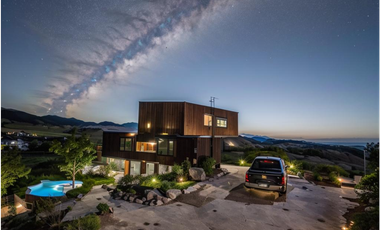 CASA A TU GUSTO, MODERNA VACACIONAL NEGOCIO