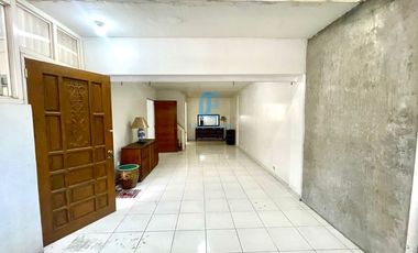 Palm Village  4BR for SALE